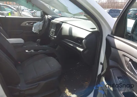 2018 Chevrolet Traverse Ls из США, поврежденный, VIN 1GNEVFKW5JJ211662